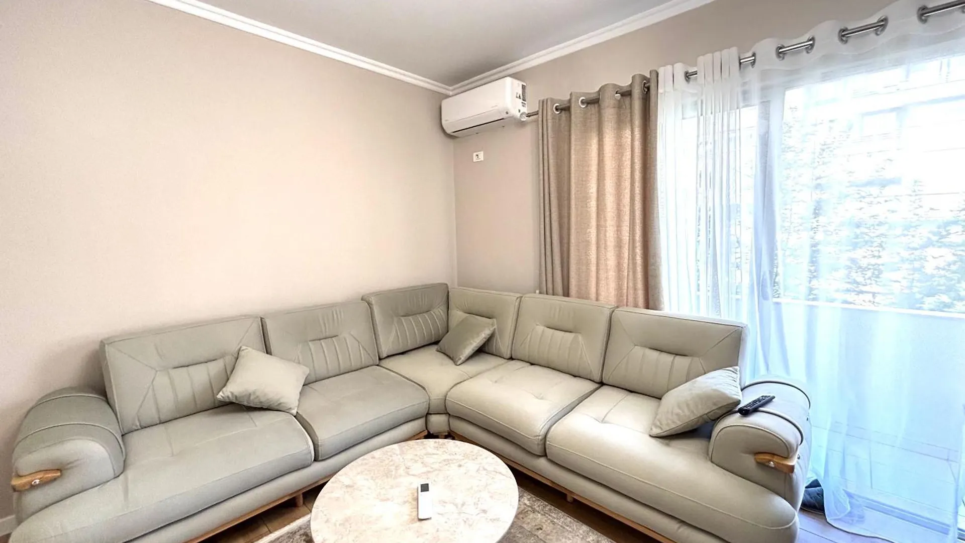Cozy Tirana Apartment Rr Sokrat Miho